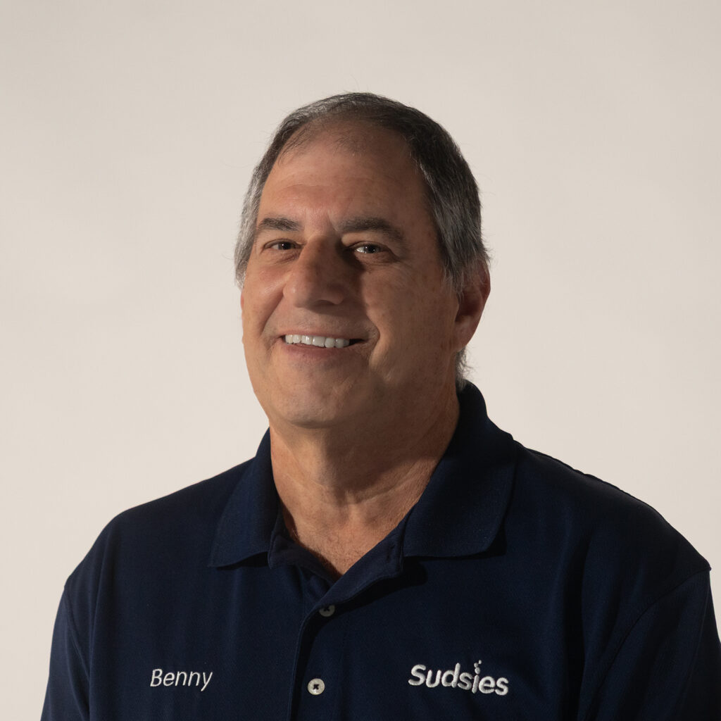 Portrait of Benny Rabinowich, Guest Services Leader at Sudsies’ Boca Raton location.