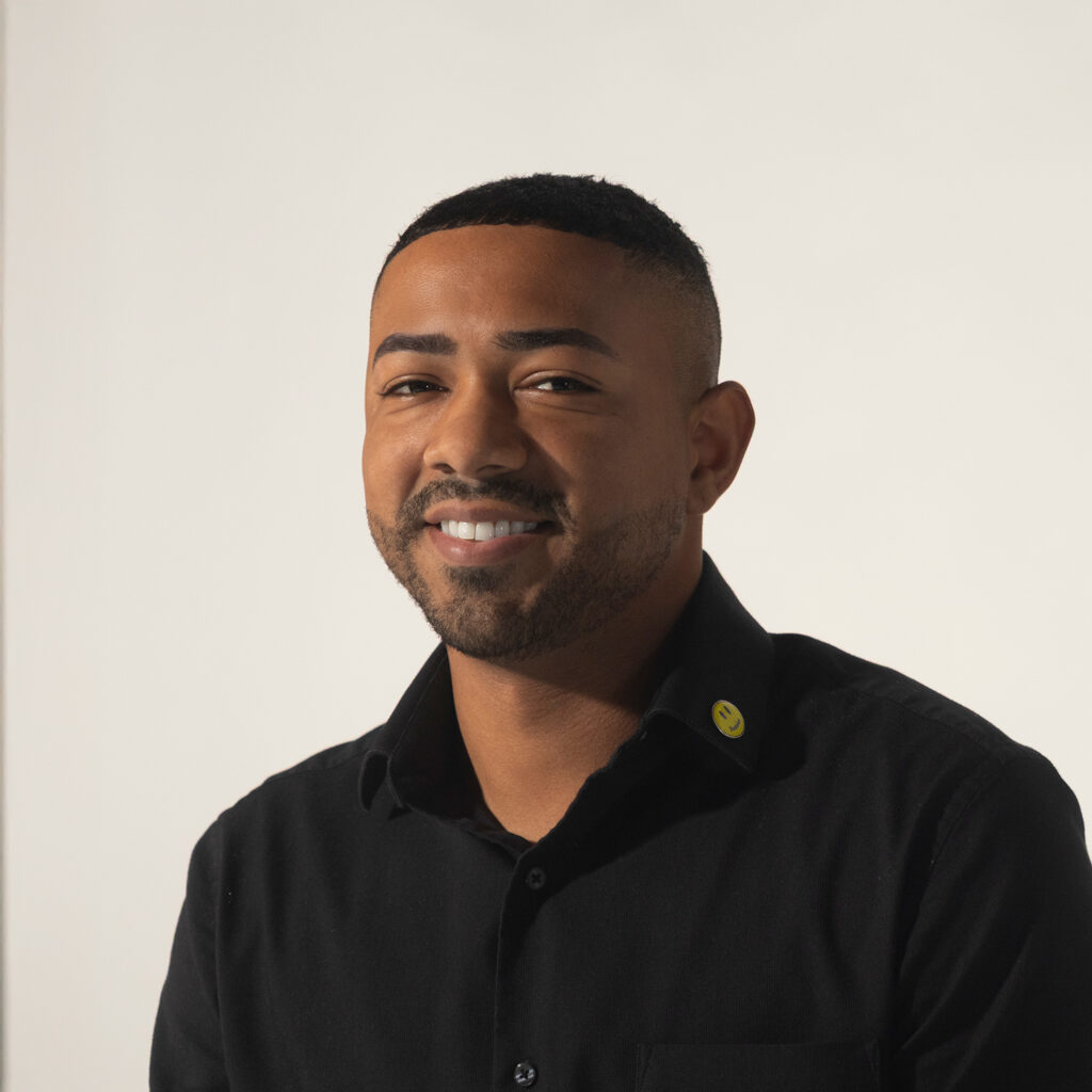 Portrait of Robert Mitchell, HR Specialist at Sudsies.